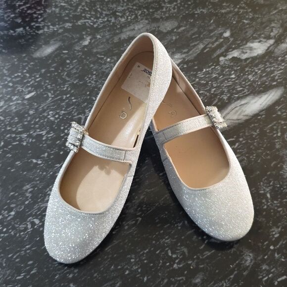 BRAND NEW UNISA EMBELISHD BUCKLE MARY JANE FLAT R3 - Picture 10 of 16
